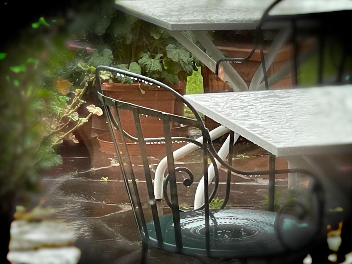 Boutique Hotel St Georgen Schenna Buitenkant foto